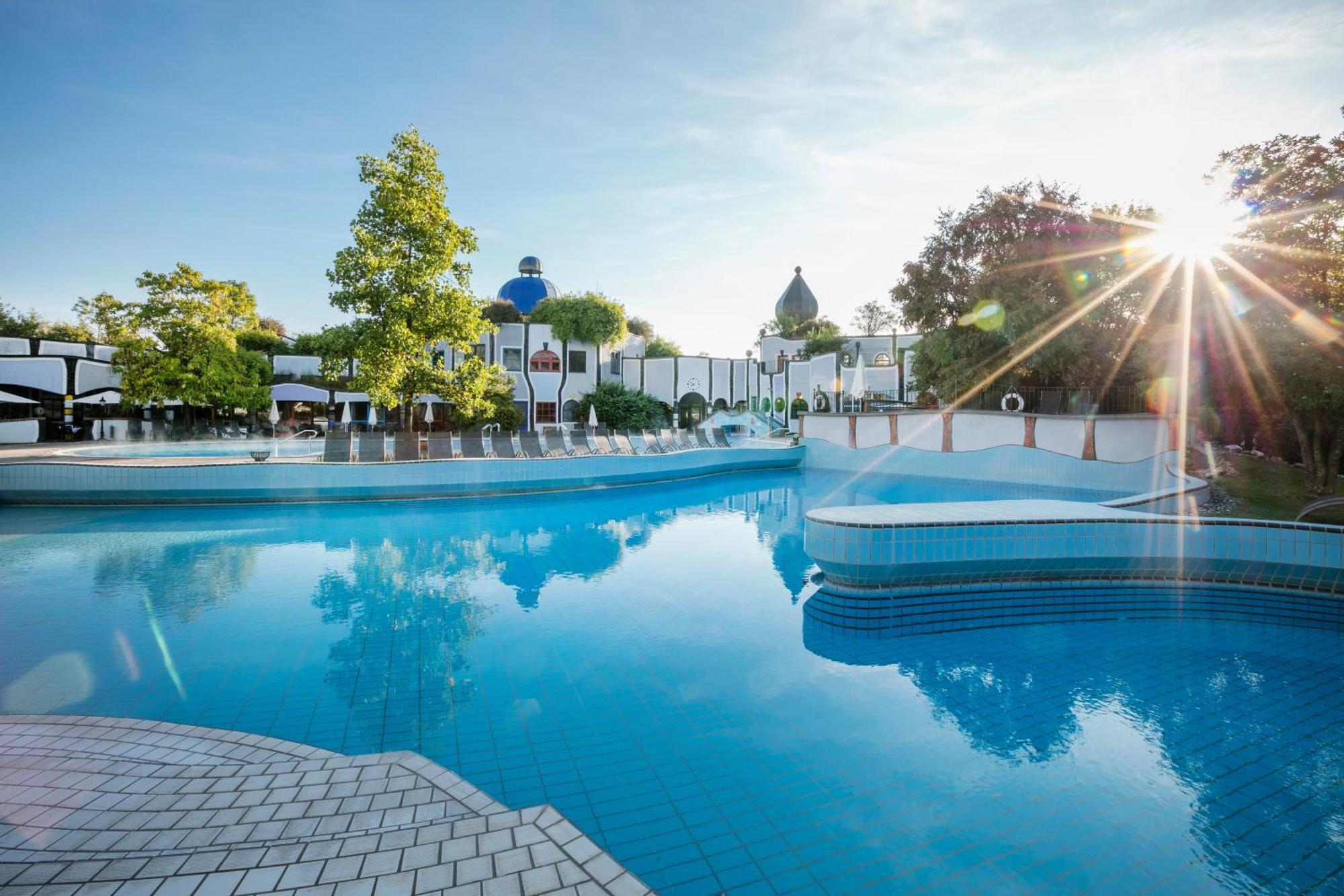 Hotel Rogner Bad Blumau Extérieur photo