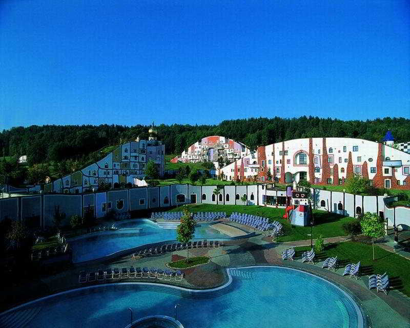 Hotel Rogner Bad Blumau Extérieur photo