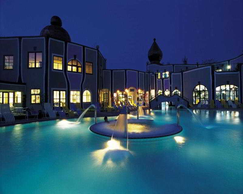 Hotel Rogner Bad Blumau Extérieur photo