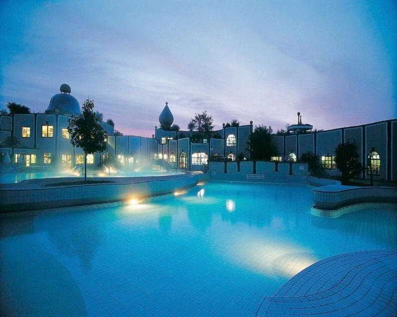 Hotel Rogner Bad Blumau Extérieur photo